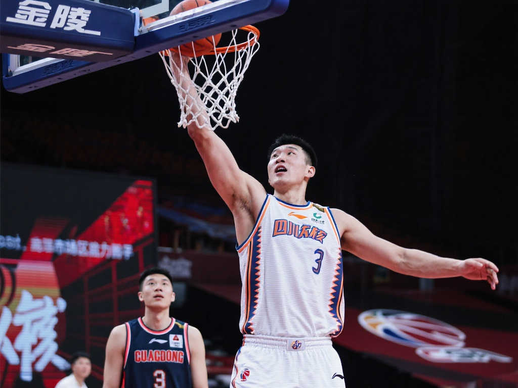 而与此同时 而与此同时